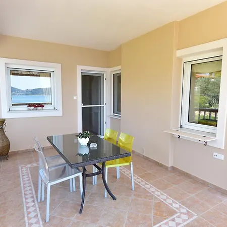 شقة Palio PalaiónTsiflíkion