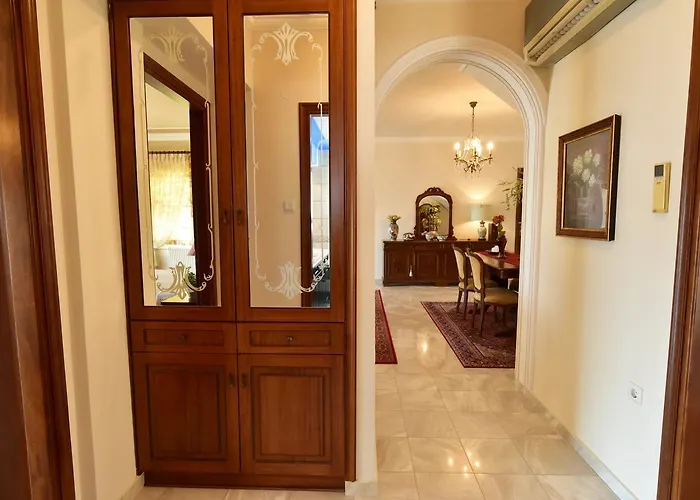 Palio PalaiónTsiflíkion